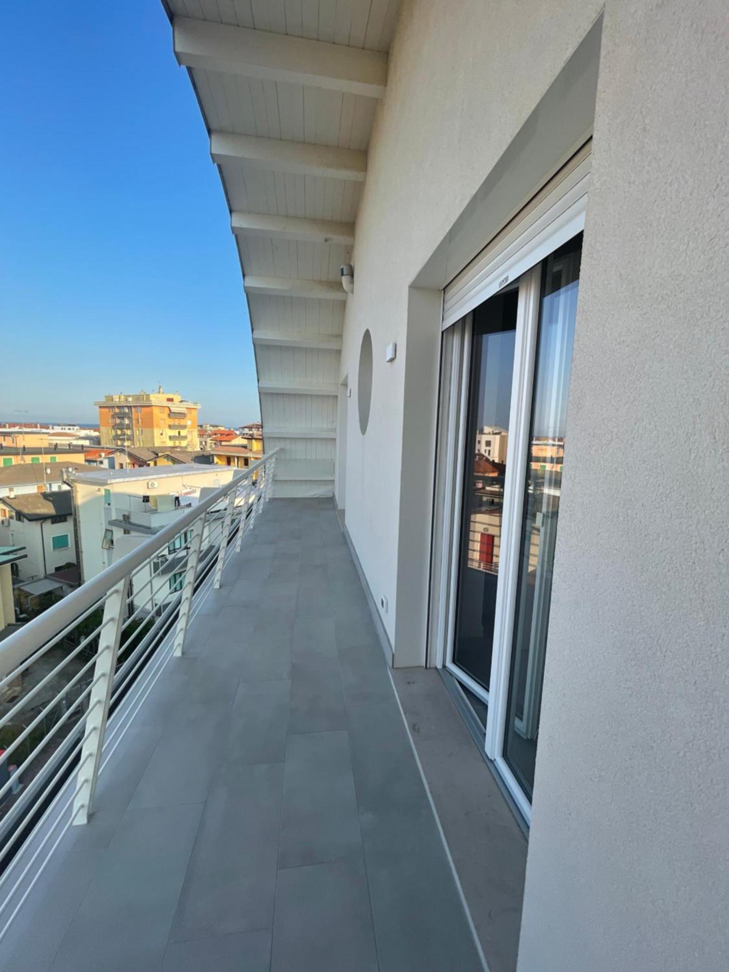 Woody Green Penthouse Sea View - Agenzia Cocal Apartment Caorle Exterior photo